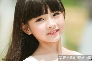 王巧的图片,光影交织下的青春旋律