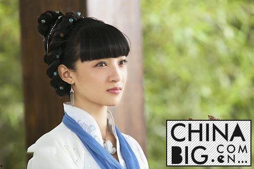 闫妮资料个人资料介绍,喜剧女王的多面人生